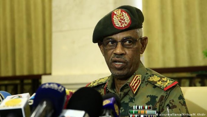 Aliyeongoza Jeshi Kumpindua Al-Bashir Ajiuzulu