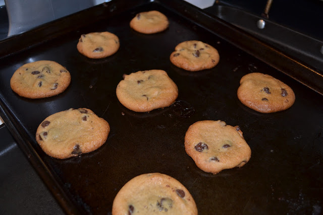 Mama Luvs Books Cookies