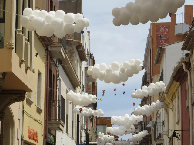 Balloons over Palafrugell at the Flor i Violes festival