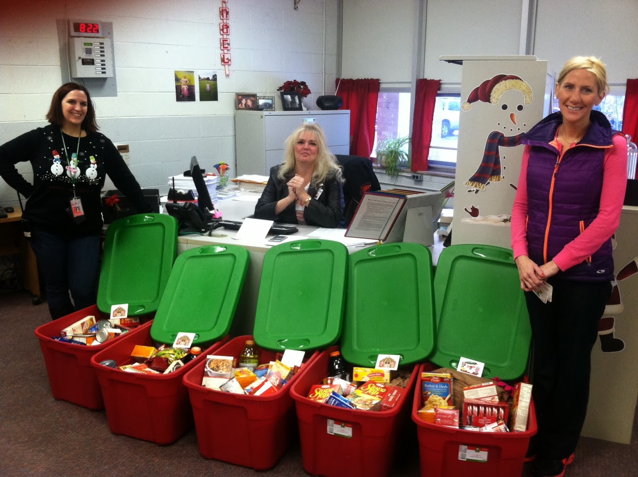Talking Taylor Schools WEST MIDDLE SCHOOL Drive collects items for