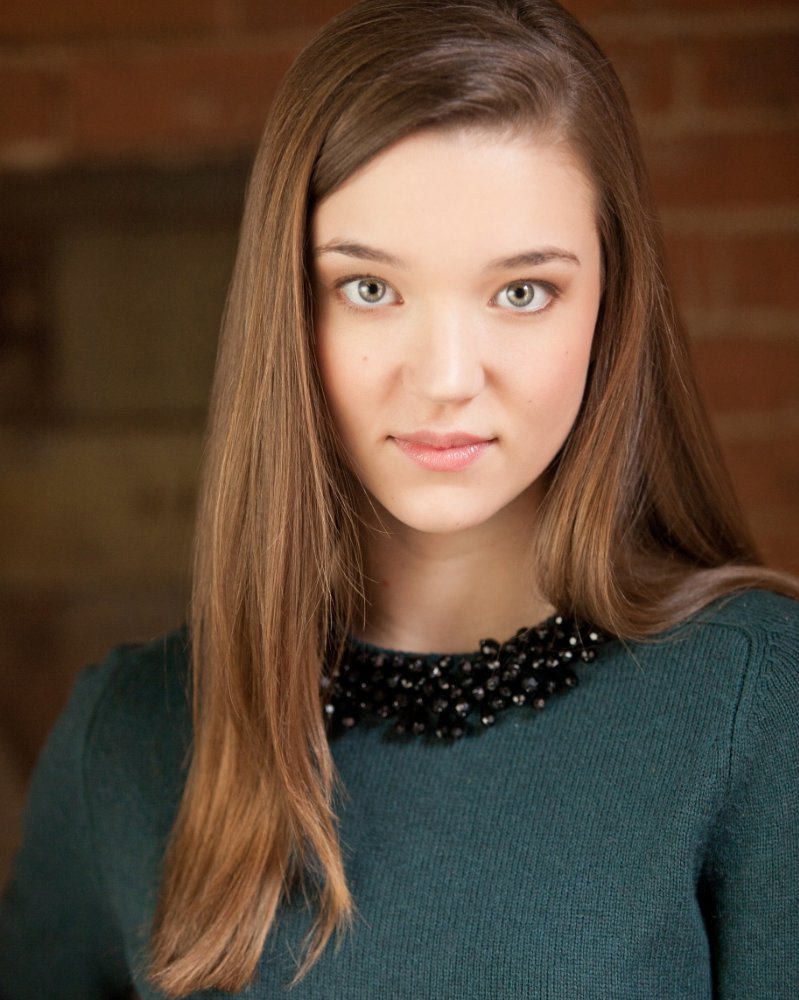 Nicole Brydon Bloom movies list and roles (The Affair Season 4, The