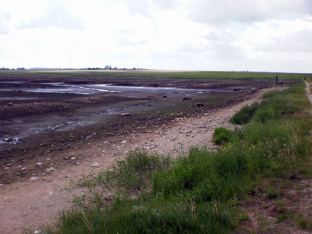 Как спускают озеро