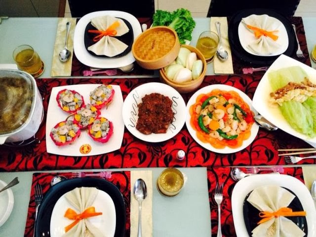 Traditional chinese recipes for chinese new year CNY Blooming Bubur Hitam with Vanilla Ice-cream (冰花黑糯米粥)