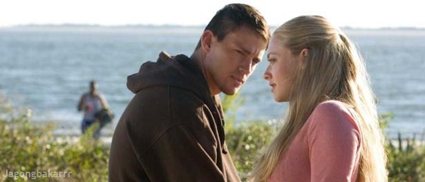 Dear John Bercerita Tentang Dear John Bercerita Tentang