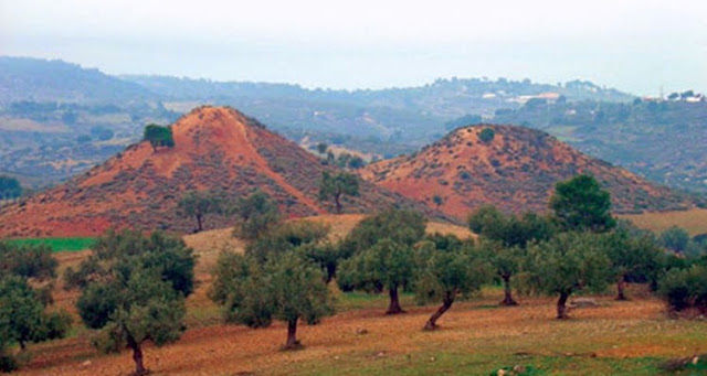Κουρμουλοί, οι '‘μυστηριακοί’’ λόφοι των Μεγάρων.