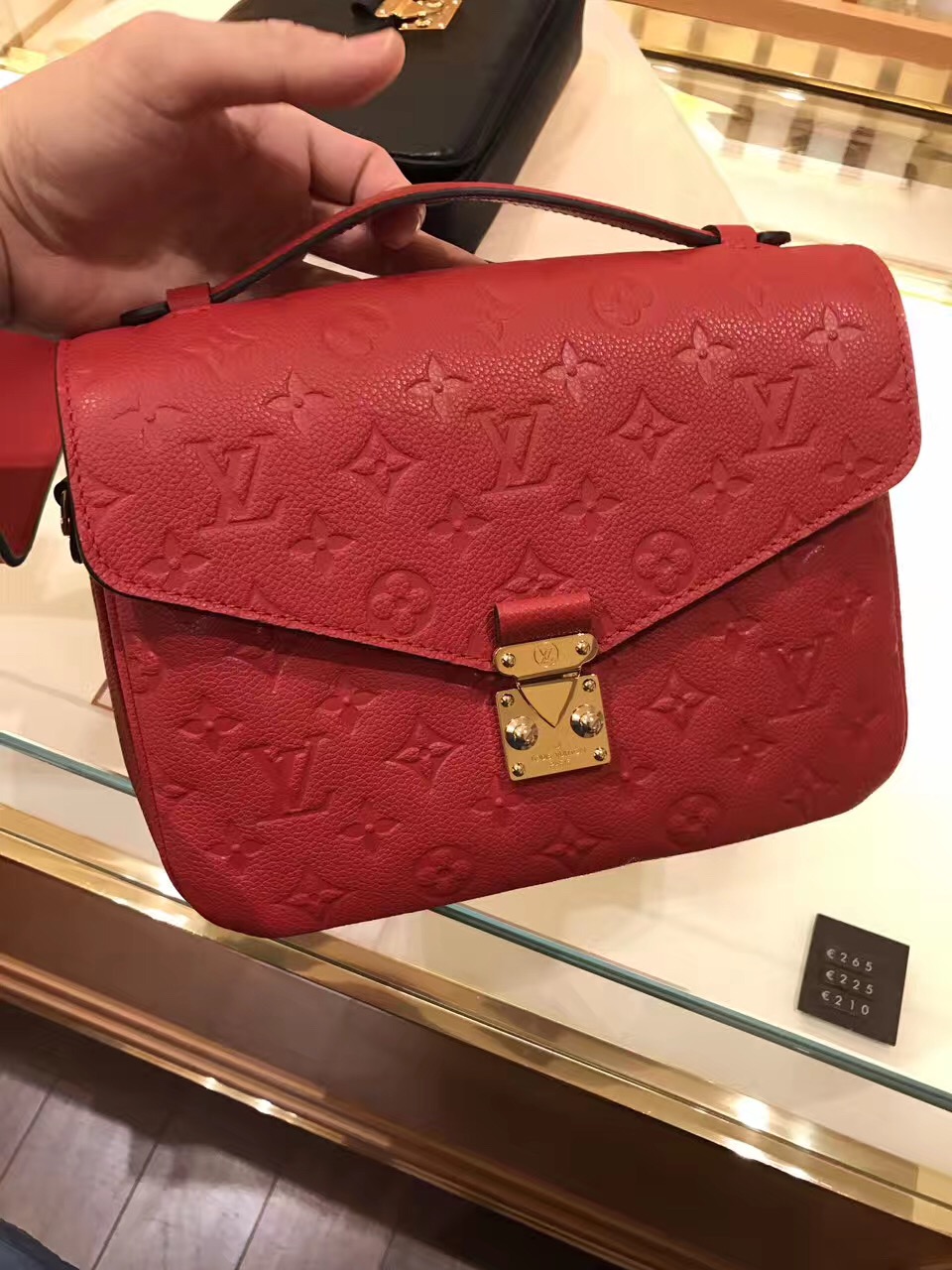Black Friday Shpping Guide: Louis Vuitton Pochette Métis Bag Buyer Review From 0