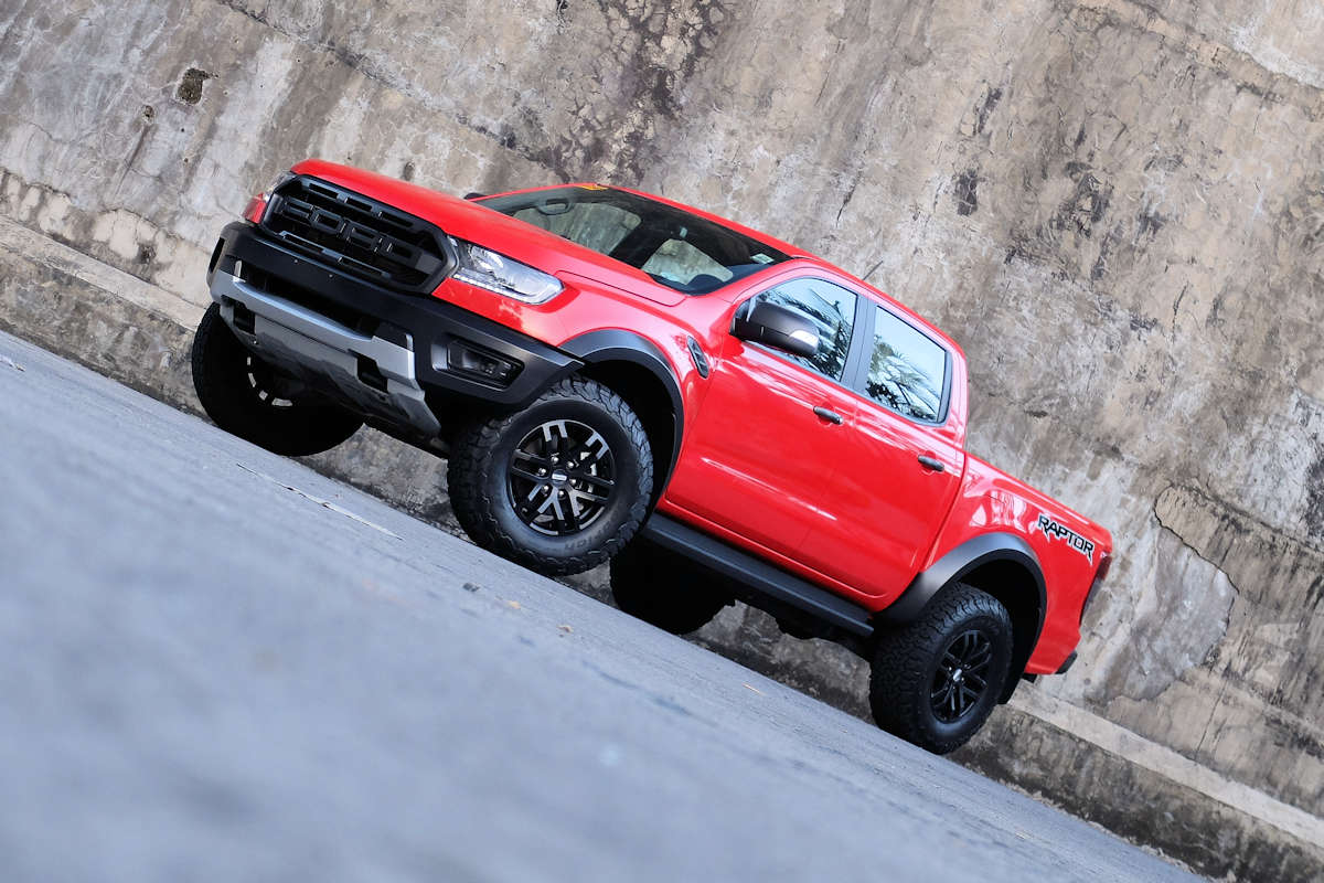 Review 2019 Ford Ranger Raptor CarGuide.PH Philippine