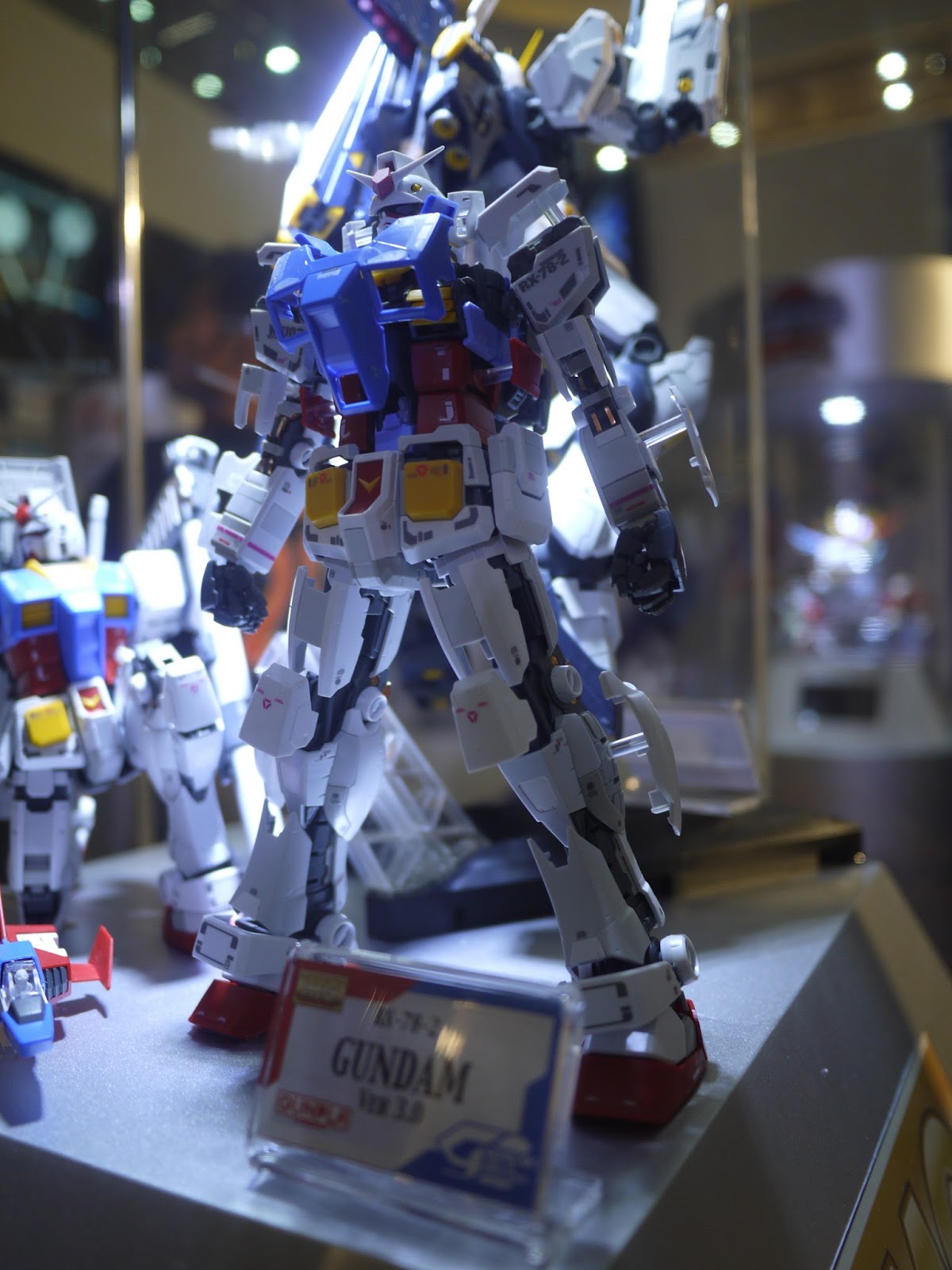 Hobbies Gundam MG 1/100 Gundam Ver 3.0 On Display Gundam Docks at