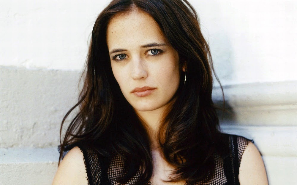 Fashion and Hair Style: Eva Green
