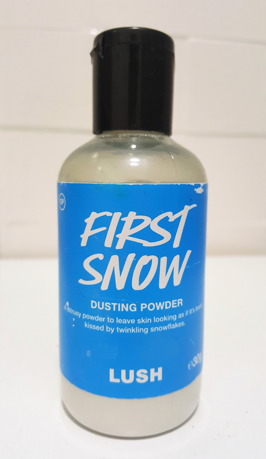 First Snow Dusting Powder Shine Bright Like a Diamond The Lush Box
