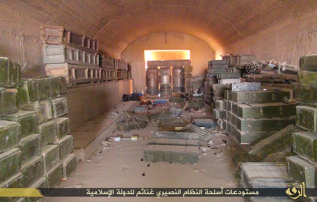 Spoils%2Bof%2Bwar%2Bfrom%2BTabqa%2BAirbase%2Bammunition%2B2.jpg