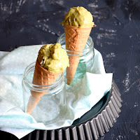  Gelado de abacate, menta e pepitas de cacau