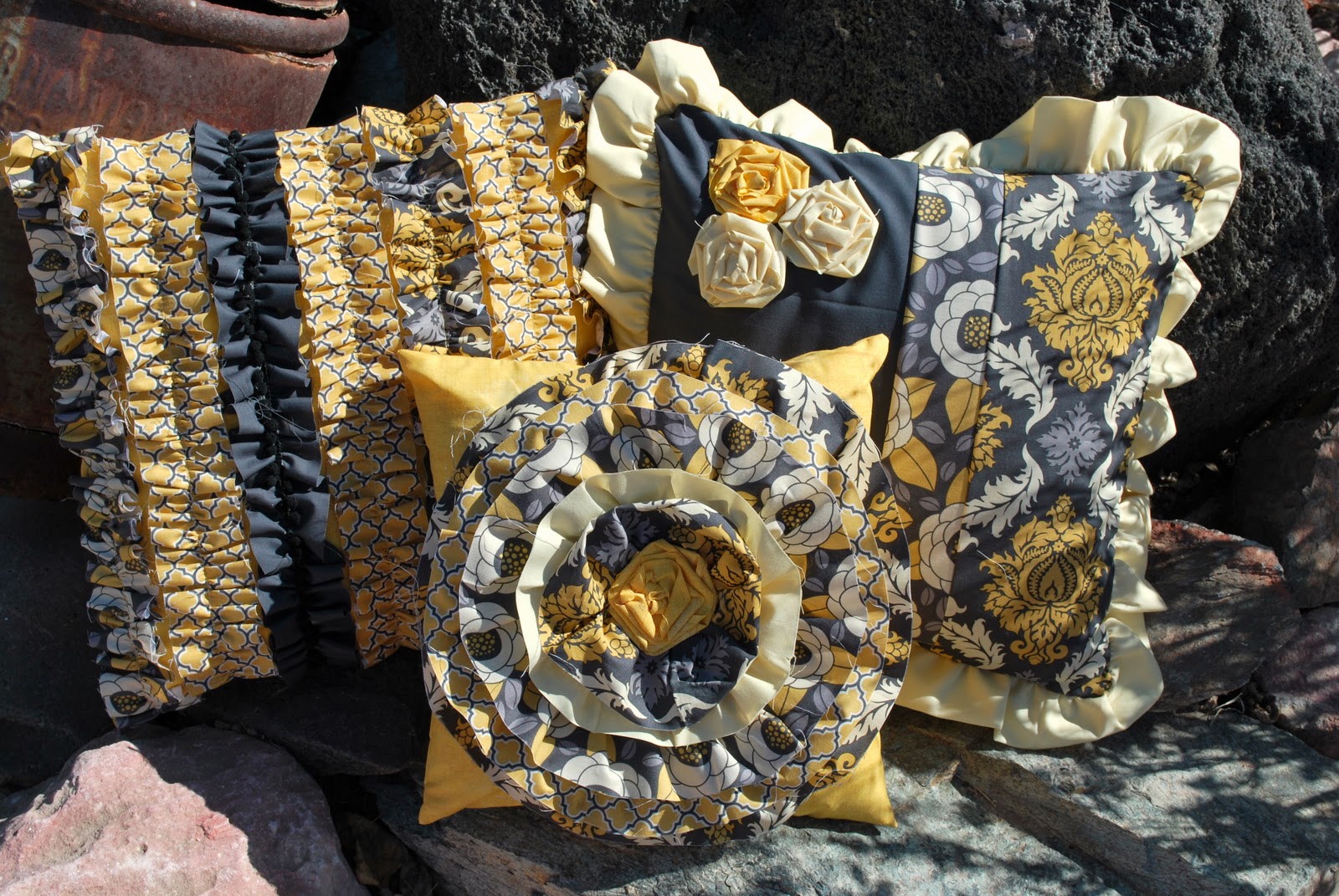 The Muniz Family: Pinterest Sunday: Pillows, Pillows, Pillows!