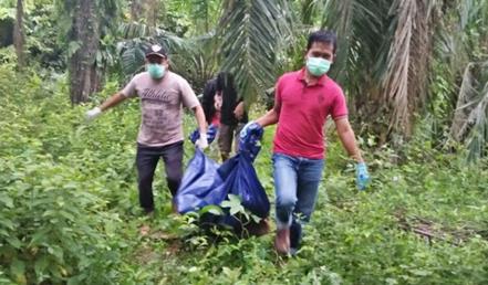 Evakuasi%2BMayat%2BKorban%2BPenculikan%2BTinggal%2BTulang%2BDi%2BKawasan%2BKebun%2BSawit Evakuasi%2BMayat%2BKorban%2BPenculikan%2BTinggal%2BTulang%2BDi%2BKawasan%2BKebun%2BSawit