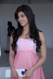 Pranitha Stills [cinebrain.in]
