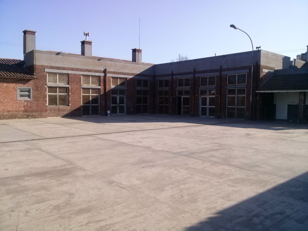 Escuela de Educación Secundaria N° 64 Patio de la Escuela