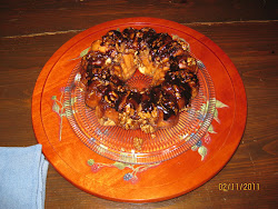 Stephanie's Sticky Bun Tea Ring