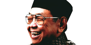 Gus Dur: April 2016