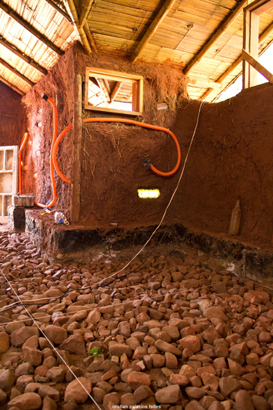 Bioconstruyendo en Guayaibity: Últimas paredes