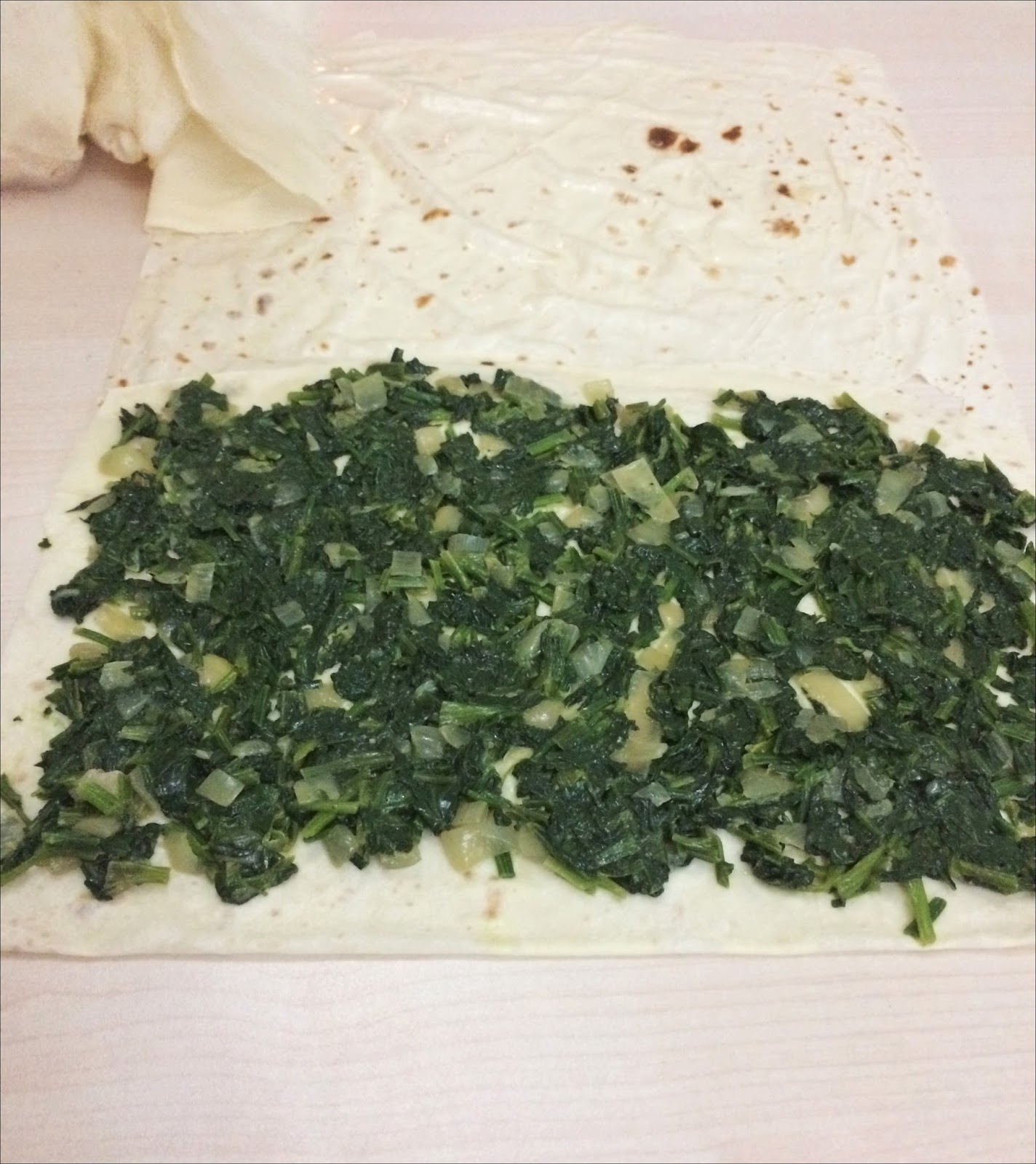 Gösterişli Üç Renk Börek Leyla�nın Kahve Dükkanı