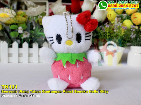 Souvenir Ulang Tahun Gantungan Kunci Boneka Hello Kitty
