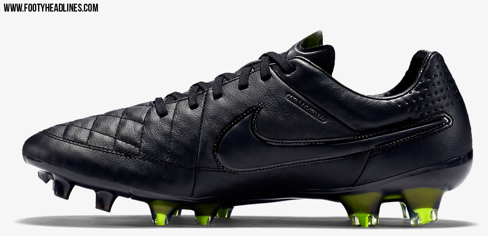 Blackout Reflective Nike Tiempo Legend V 2015 Boots Released - Footy Headlines
