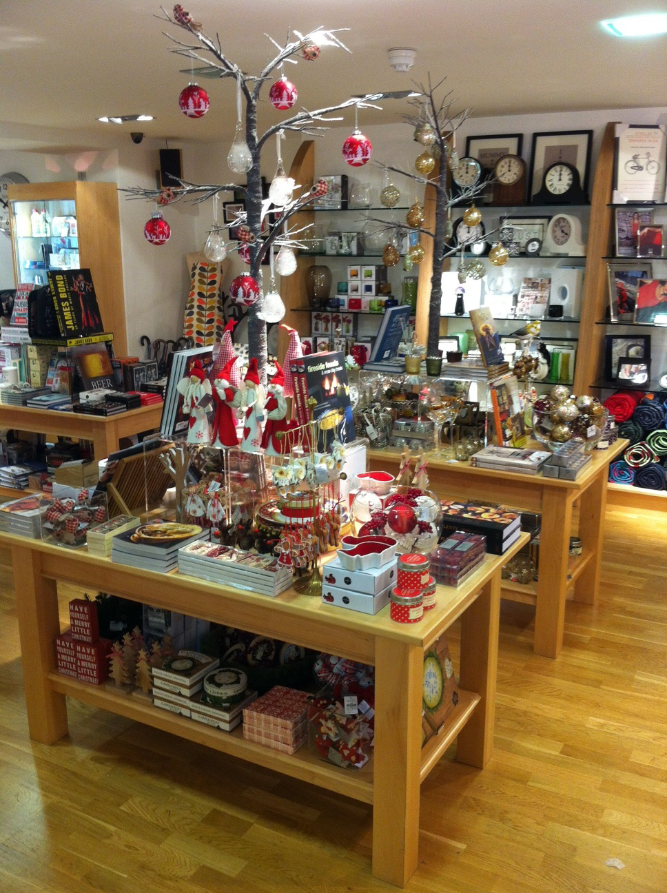 Pod Beautifully festive Christmas shops!