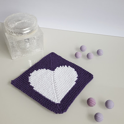 I ♥ Intarsia Washcloth - free knitting pattern