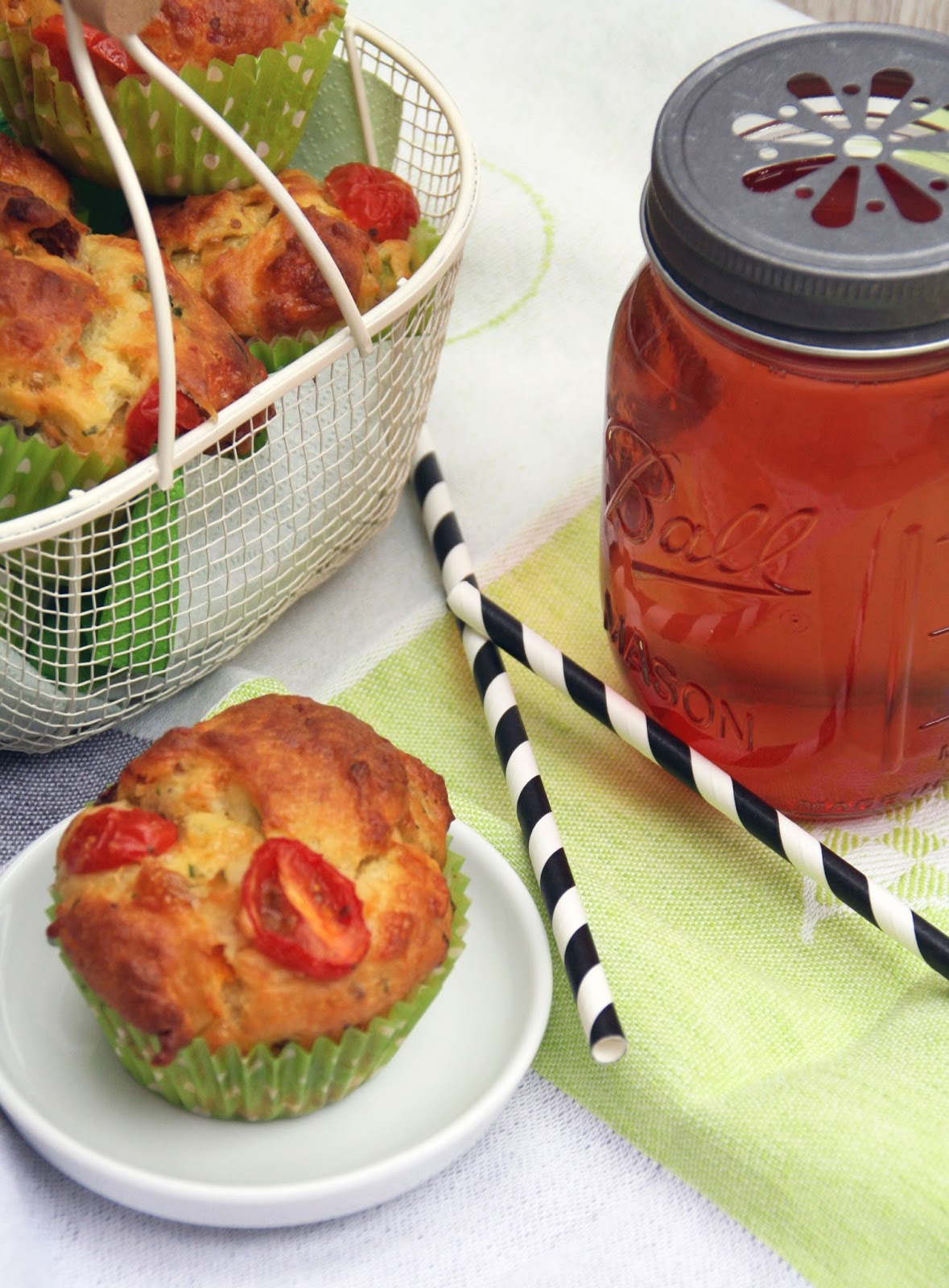 Herzhafte Muffins - mit Tomaten und Bärlauch - Ninamanie