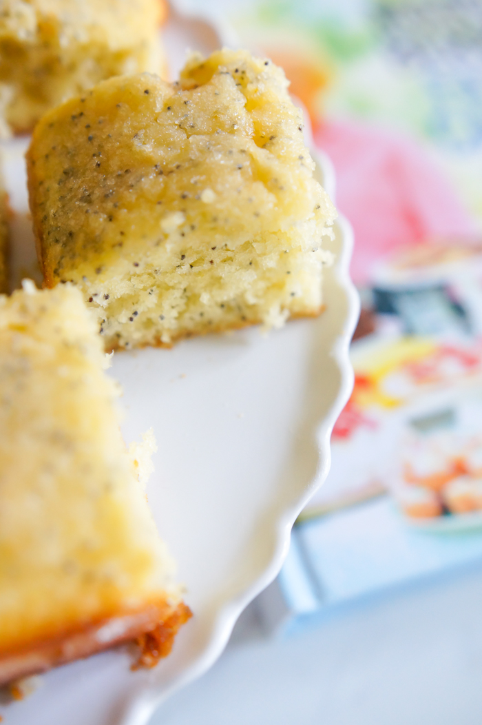 Mary Berry's Lemon Poppy Seed Traybake Bake at 350°