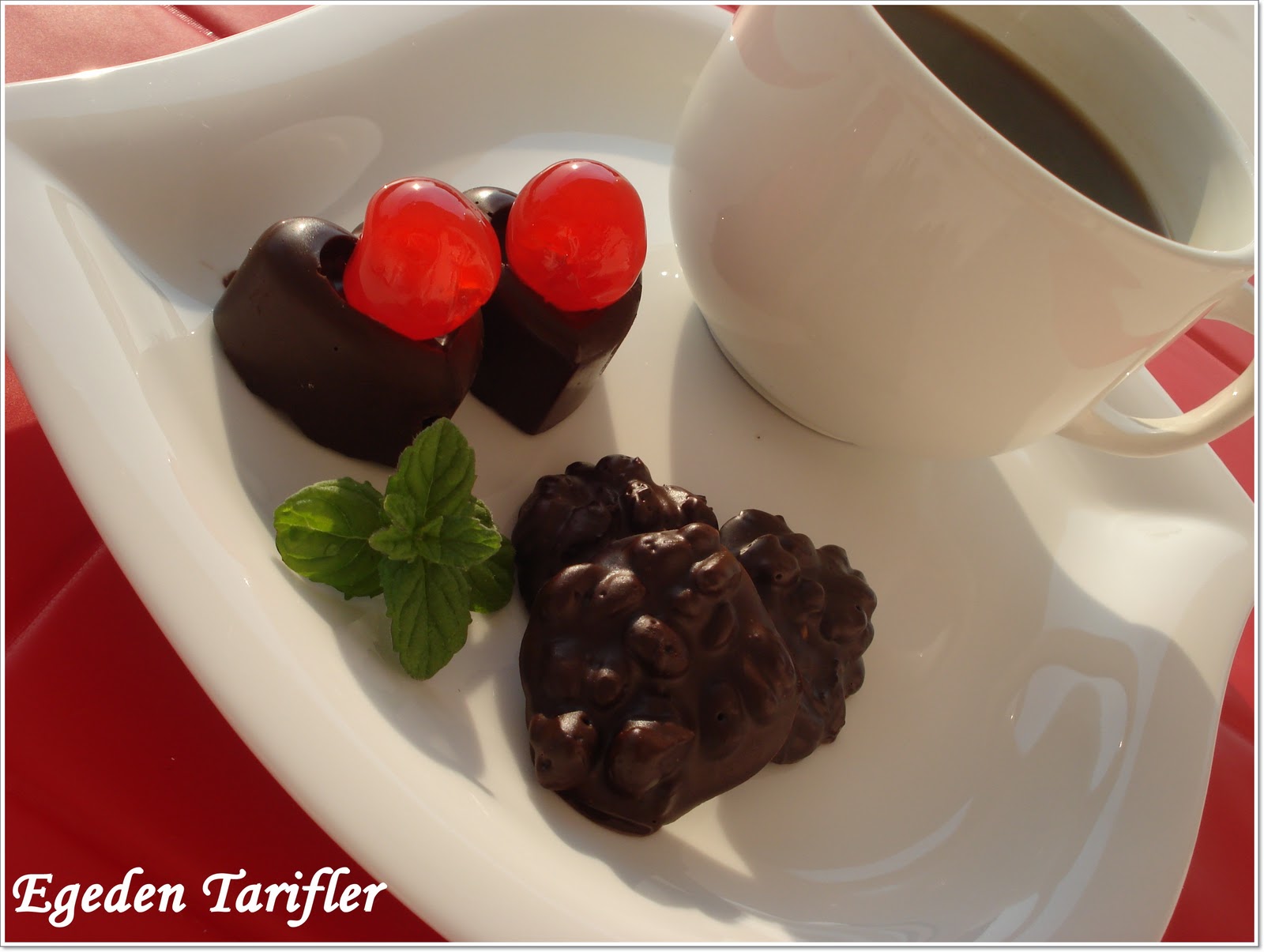 Portakallı Pirinç Patlaklı Çikolata ve İyi Bayramlar