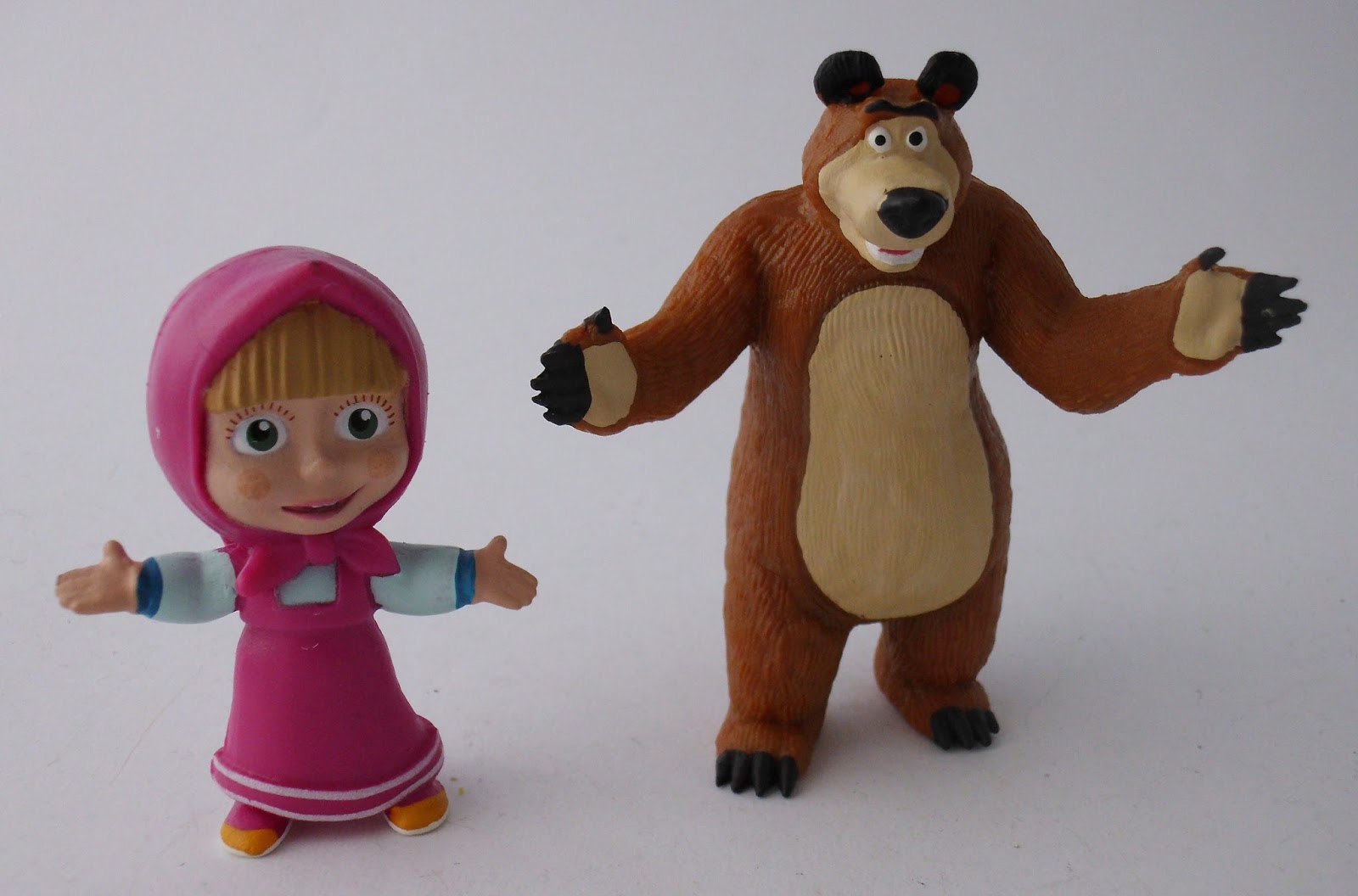 PERSONAJES DE CINE, TBO Y TV MASHA Y EL OSO