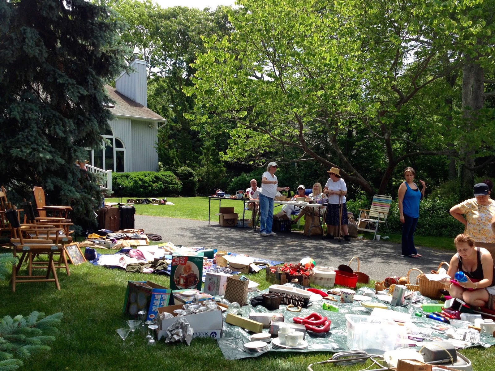 Peconic Bay Zonta Yard Sale a Success!