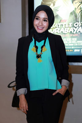 Artis cantik Hijab laudya cynthia bella tidak jadi menikah