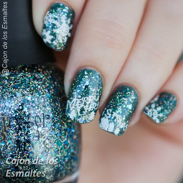 Uñas navideñas - Verde y nieve Uñas navideñas - Verde y nieve