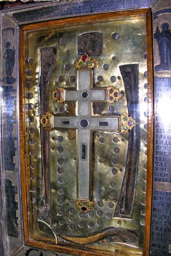 Περισσότερες λειψανοθήκες από την Ιερά Μονή Αγίου Παύλου Αγίου Όρους http://leipsanothiki.blogspot.be/