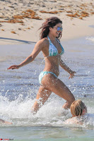 Priyanka Chopra in White Green Bikini in Miami Day 4 Stunning Beauty ~ Exclusive 09.jpg Priyanka Chopra in White Green Bikini in Miami Day 4 Stunning Beauty ~ Exclusive 09.jpg