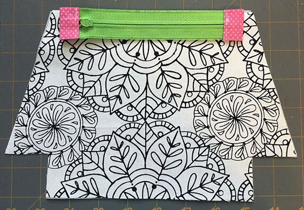 Zippered makeup pouch and pencil pouch tutorials