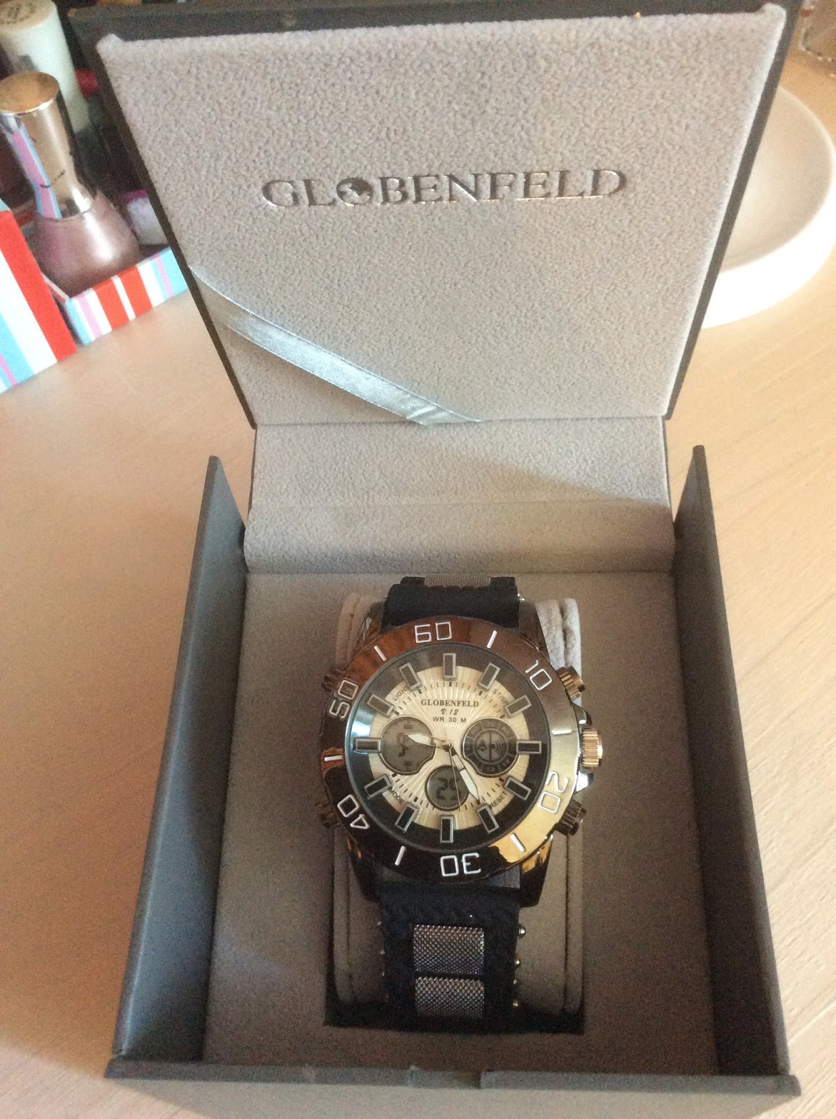 globenfeld v12 price