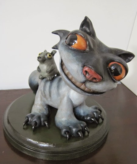 05-Cat-and-Mouse-Deanna-Molinaro-aka-Chickenshoot-Odd-Clay-Sculptures-www-designstack-co