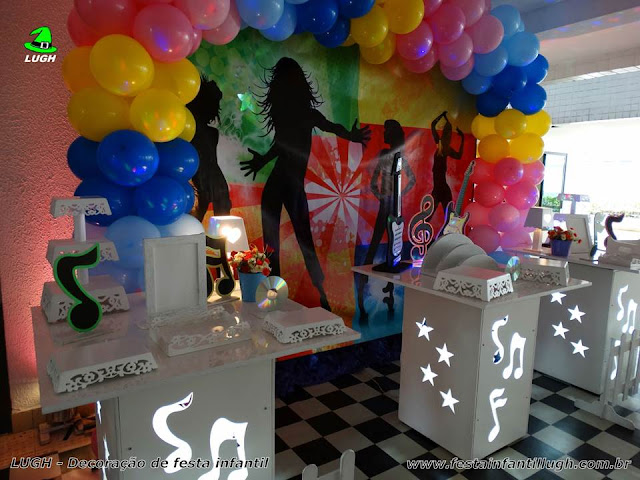 Discoteca- Decoração provençal simples Decoração Discoteca para mesa temática infantil