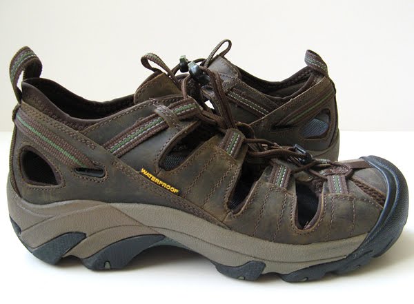 womens keen size 8