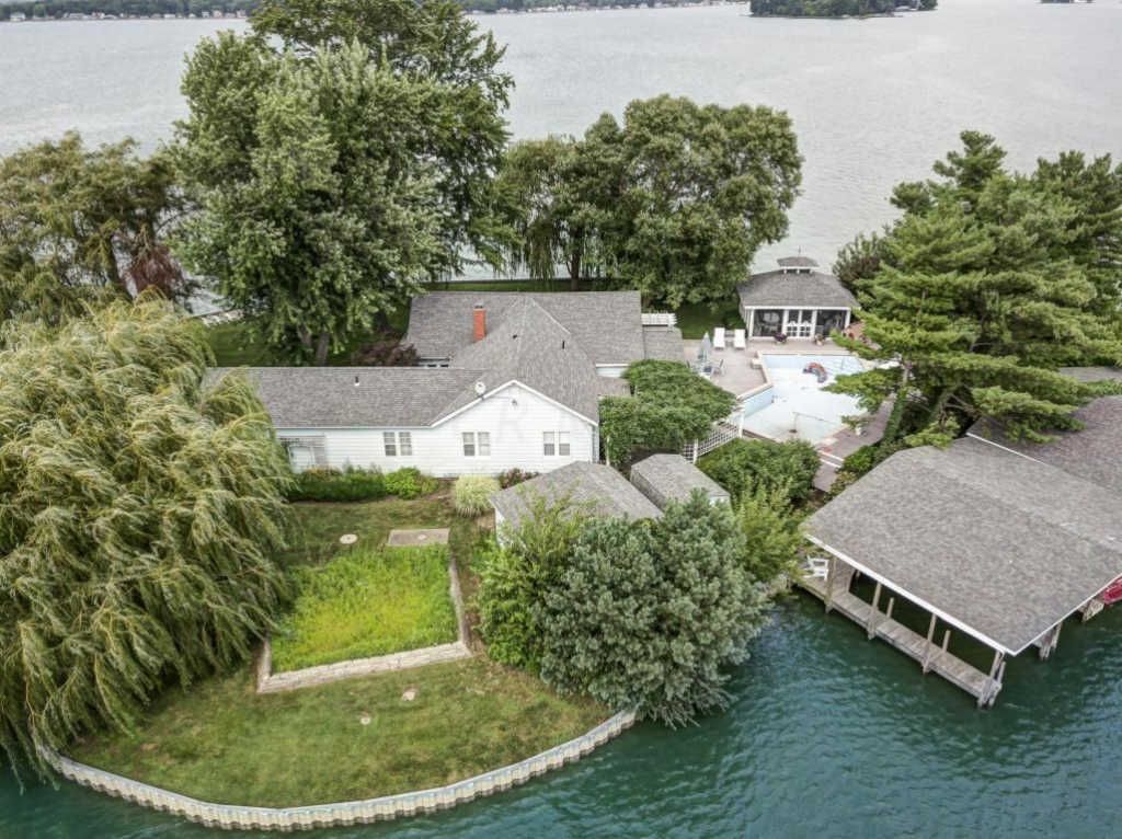 Sweet House Dreams 1900 Buckeye Lake Private Island Home in