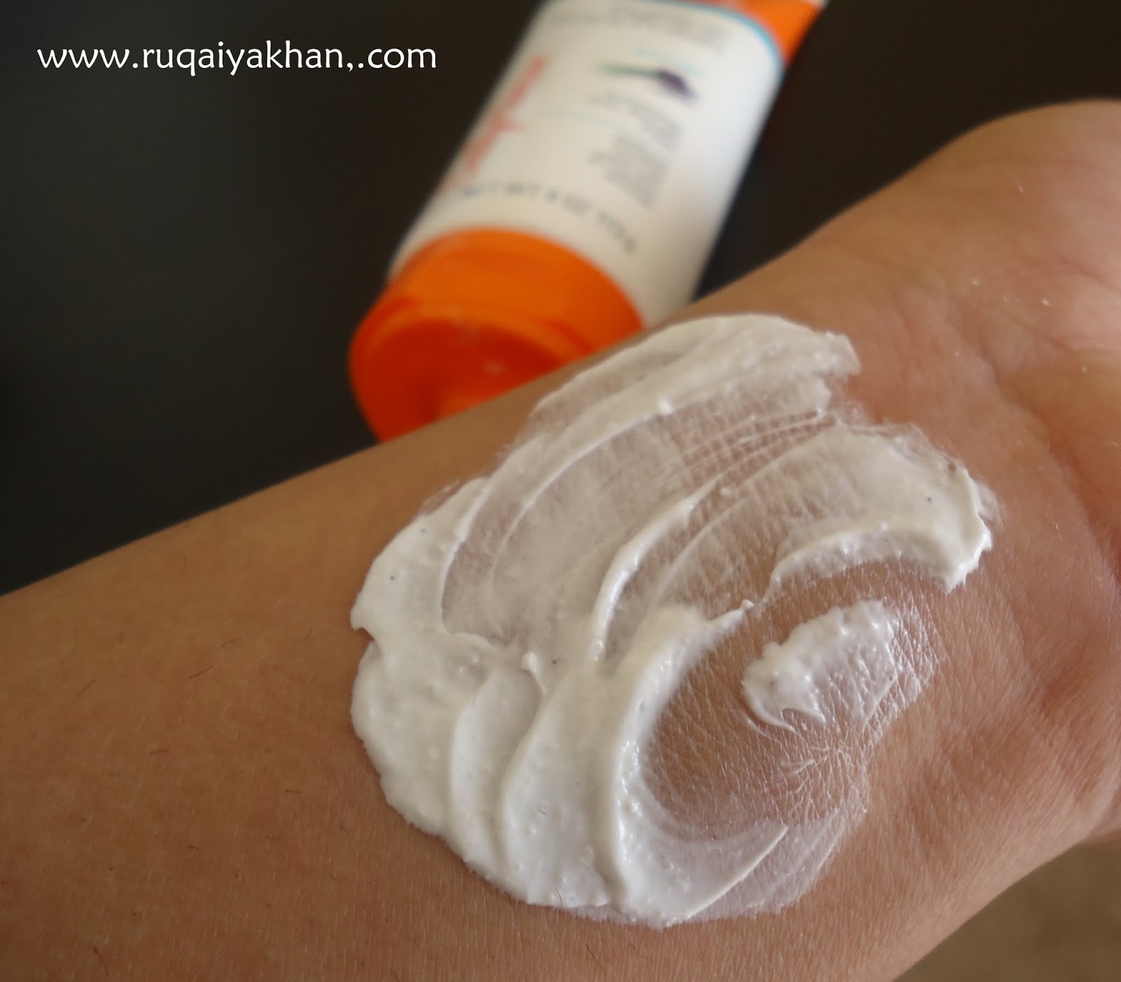 Ruqaiya Khan Sally Hansen's Pumice Foot Polish Review