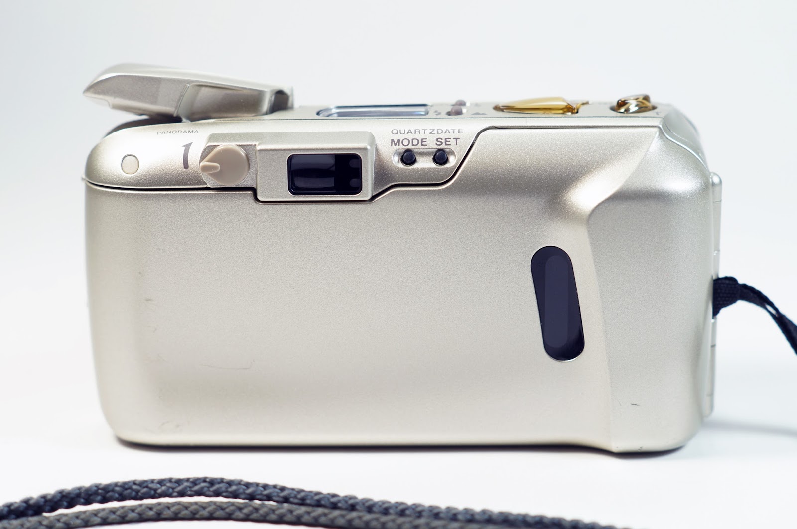 Olympus Stylus Epic Zoom 80 QD DELUXE All Weather 35mm Point & Shoot