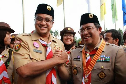 Salam komando antara Kakwarda Jawa Barat dengan Kamabida Jawa Barat