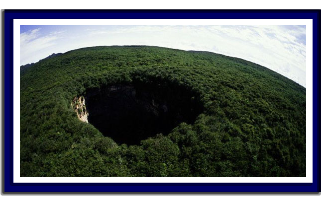 La Historia Universal Sarisariñama, ¿qué es?