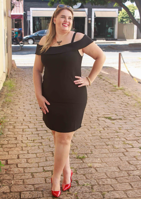 vestido tubinho preto plus size 