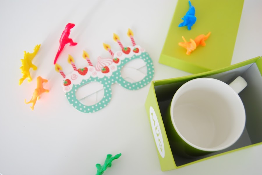 kit de cumpleaños viajero DIY. Taza personalizada