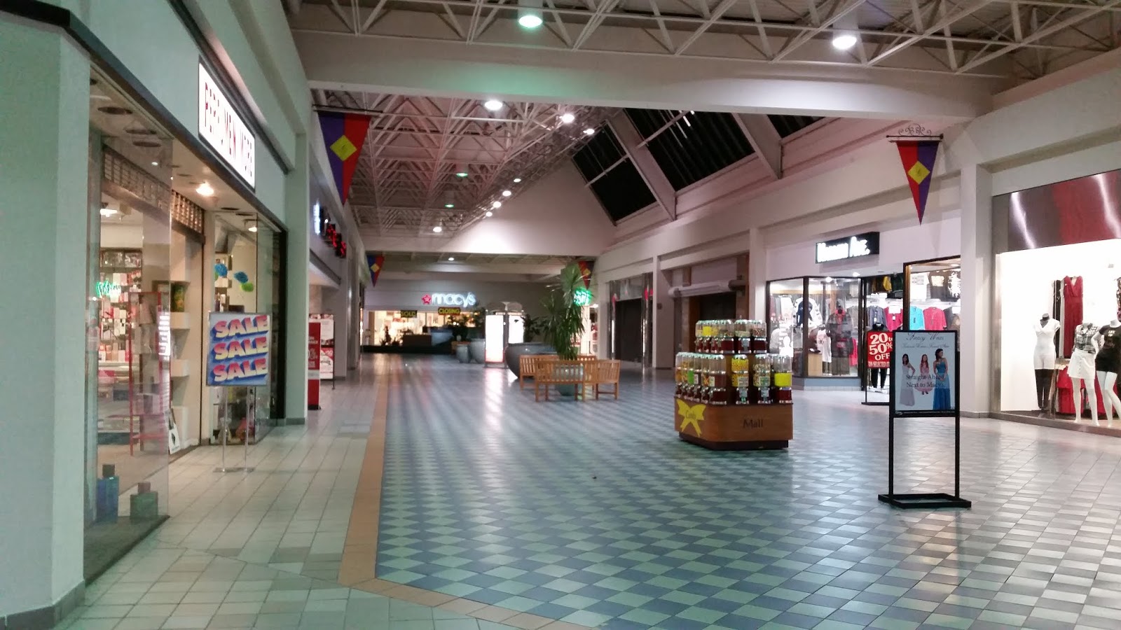 The Louisiana and Texas Retail Blogspot Greenspoint Mall 2017 & 2018